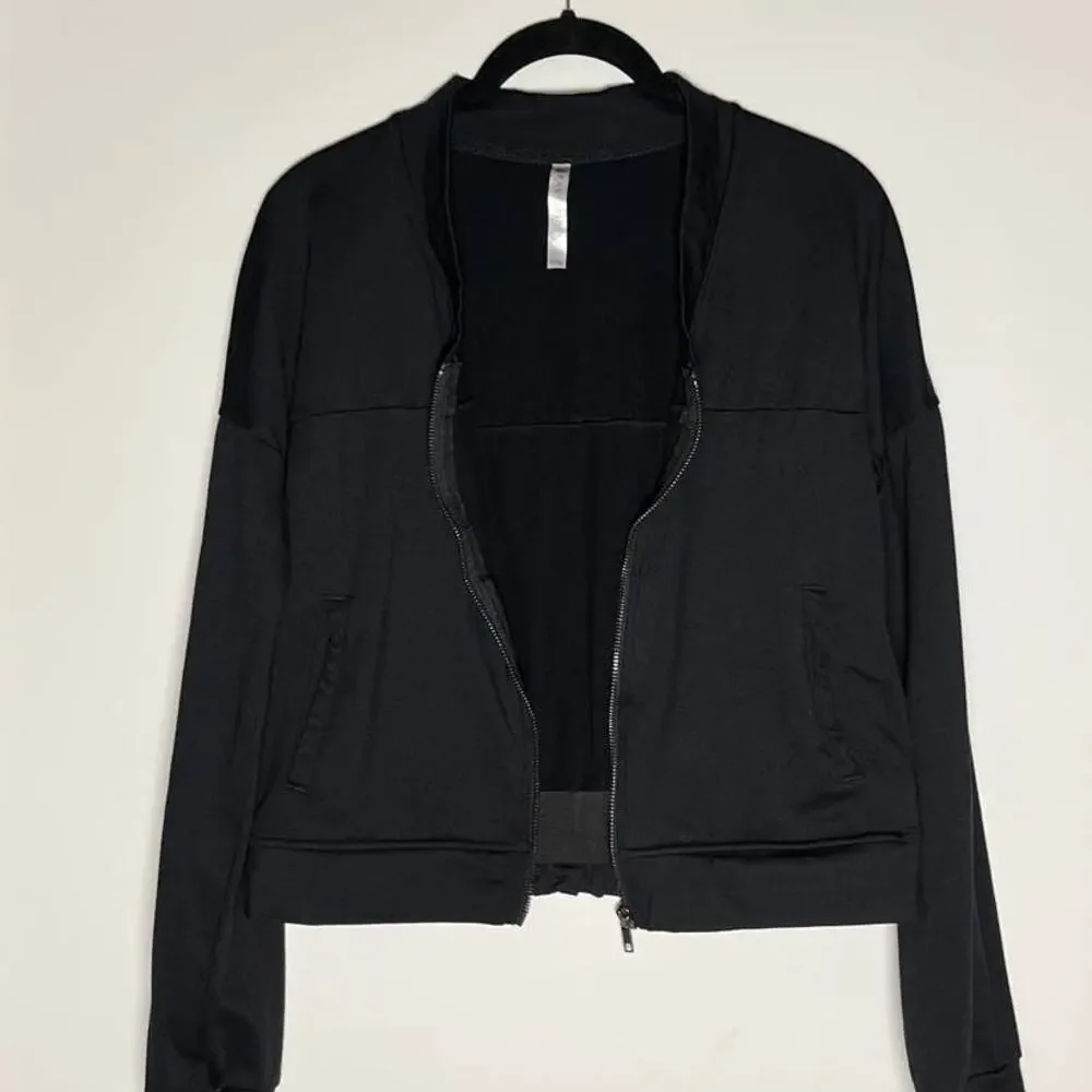 Fabletics Cropped Zip Up Attis Bomber Jacket Women's Size XS black